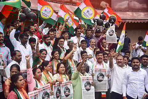 Protest against Shivaji Maharaj statue collapse